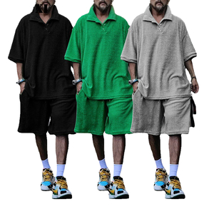Conjunto deportivo de dos piezas de verano para hombre Polo de punto transpirable con manga corta Pantalones cortos de estilo callejero Conjuntos de camisetas al por mayor - Product Image 1