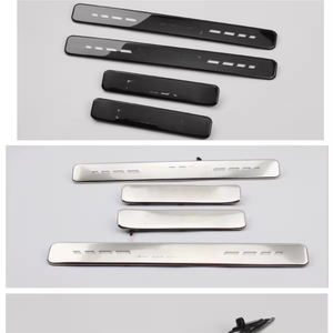 Plaques <span class=keywords><strong>de</strong></span> <span class=keywords><strong>seuil</strong></span> <span class=keywords><strong>de</strong></span> <span class=keywords><strong>porte</strong></span> en acier inoxydable <span class=keywords><strong>noir</strong></span> <span class=keywords><strong>de</strong></span> haute qualité avec éclairage LED automatique pour Benz Classe G W463A W464 2019-2022 - Product Image 2