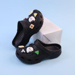 Zuecos Beige con Diseño de Perro de Dibujos Animados para Mujer, Sandalias de Playa para Exteriores, Cómodas, con Punta Cerrada, Suela Suave Antideslizante, para las Cuatro Estaciones - Product Image 4