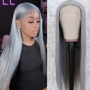 Perruque Lace Front <span class=keywords><strong>Cheveux</strong></span> Humains Indiens Remy Gris Argenté Ondulés Naturels Longue Pré-épilée Petits Nœuds Lisse Transparente - Product Image 5