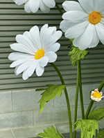 Fleur géante en papier crépon blanc surdimensionnée, faite à la main, pour décoration florale stéréoscopique, idéale pour boutique, extérieur ou toile de fond de mariage