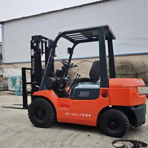 Подержанный вилочный погрузчик <span class=keywords><strong>Toyota</strong></span> FD30T, мини, в хорошем состоянии, 3 тонны, малогабаритный, оригинальный японский, б/у, для дешевой продажи в Китае - Product Image 4