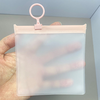Sacs coulissants mini transparents en gros avec fermeture éclair lisse pour l'emballage de bijoux et petits accessoires – Vente directe usine