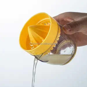 Sıcak satmak yüksek şeffaflık BPA ücretsiz plastik narenciye sıkacağı taşınabilir manuel el limon sıkacağı
