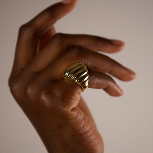 Personalizado OEM 18K chapado en oro de acero inoxidable diseñador de joyería geométrica gruesa raya anillos de dedo para las mujeres anillos R254534 - Product Image 3