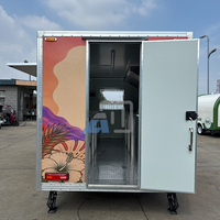 Remorque de camion de cuisine mobile de 15 pieds avec cuisine complète, remorque de restauration commerciale, fourgonnette de concession, pour la vente de nourriture de rue et de snacks, isolée