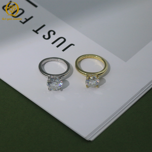 Bague classique pour femme à coupe ronde, design minimaliste, or blanc/or 18 carats - Product Image 4