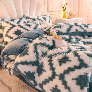 Wholesale <strong>Fluffy</strong> Shaggy Comforter Sets <strong>Bedding</strong> <strong>Fluffy</strong> Winter <strong>Bedding</strong> Cover <strong>Double</strong> Duvet Cover - Product Image 4