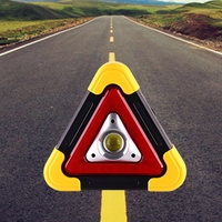 Signalisation d'Urgence Triangle Multifonctionnelle pour Véhicule, Lampe LED Clignotante de Sécurité Routière