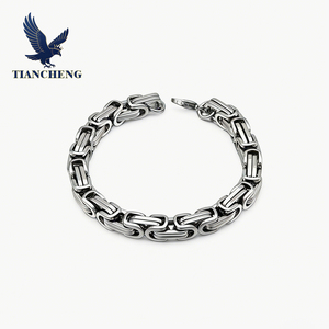 Avrupa ve Amerikan Hiphop Bileklik Takı Tam Rhinestone Küba Bilekliği Hiphop Erkek Modası Elmas Bileklik 12mm Genişliğinde - Product Image 4