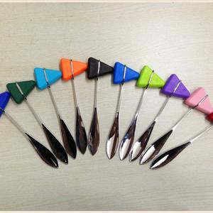 Martillo de percusión todo martillo de diagnóstico triangular negro, martillo neural, recubierto con polvo negro y mango de plástico en aerosol - Product Image 3