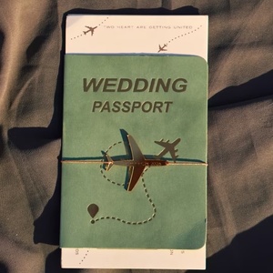 Carte d'invitation de mariage personnalisée format passeport, ensemble pliable, essentiellement sur mesure, paiement après réception, vente en gros, directement de l'usine - Product Image 2