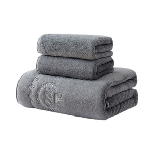 Ensemble de serviettes de bain qualité hôtel 85x160cm 400g en microfibre corail brodée séchage rapide pour maison d'hôtes - Product Image 5