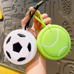 Llavero de silicona 3D con forma de balón de fútbol, mini monedero con cremallera, estuche portátil para auriculares, bolsa de almacenamiento de la serie deportiva, regalo para aficionados al deporte - Product Image 2