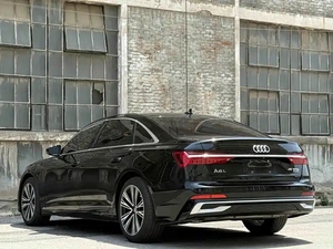 <span class=keywords><strong>Audi</strong></span> A6L TFSI Comfort Luxury 2020 2021 <span class=keywords><strong>2022</strong></span>, Sedán Usado con Características de Confort, Asientos de Cuero, Interior Oscuro, Tracción Delantera - Product Image 4