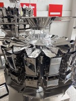 Machine d'emballage et de pesage automatique pour les chips de pommes de terre et les en-cas | Ligne d'emballage verticale multi-têtes (10 têtes) pour pesage, formage et scellage