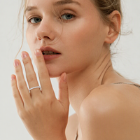 Bague empilable géométrique en argent sterling S925 plaqué moissanite, style luxe léger, petite taille