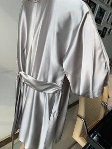 Robe courte <span class=keywords><strong>en</strong></span> <span class=keywords><strong>soie</strong></span> véritable 100% <span class=keywords><strong>Kimono</strong></span> <span class=keywords><strong>en</strong></span> <span class=keywords><strong>soie</strong></span> - Product Image 3
