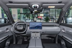 รถยนต์ไฮบริด PHEV SUV ปี 2025 สำหรับครอบครัว พวงมาลัยซ้าย รุ่น R20 5 ที่นั่ง เกียร์อัตโนมัติ เครื่องยนต์เบนซินเทอร์โบ - Product Image 6