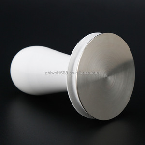 <span class=keywords><strong>Accessoires</strong></span> de <span class=keywords><strong>café</strong></span> plat en acier inoxydable avec poignée givrée inviolable <span class=keywords><strong>à</strong></span> <span class=keywords><strong>café</strong></span> pour toutes les machines <span class=keywords><strong>à</strong></span> expresso De'Longhi - Product Image 4