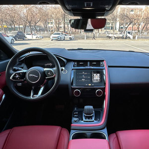 Chery <span class=keywords><strong>Jaguar</strong></span> <span class=keywords><strong>E</strong></span>-<span class=keywords><strong>PACE</strong></span> R-DYNAMIC S 2024 d'occasion, faible kilométrage, traction avant, automatique, SUV hybride de luxe abordable, certifié export - Product Image 6