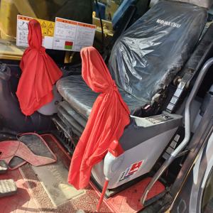 รถขุดตีนตะขาบมือสอง Komatsu PC240-8 ของแท้จากญี่ปุ่น ราคาถูก พร้อมมอเตอร์ เครื่องยนต์ เกียร์ ปั๊มเกียร์ และลูกปืน - Product Image 6