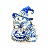 Bros Kucing Halloween Berhias Berlian Imitasi Enamel, Pola Porselen Biru, Lencana Logam, Pin Dekorasi Pakaian