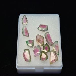 100 Uds. Piedra de turmalina bicolor sandía corte de forma elegante 100% cuarzo genuino Natural certificado piedras preciosas sueltas a granel para - Product Image 1