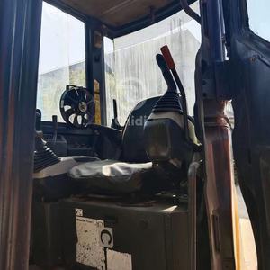 Miniexcavadora sobre orugas Komatsu PC55MR usada, 6 toneladas, alta calidad, buen estado, estabilidad hidráulica del motor, 1 año de garantía - Product Image 4