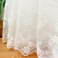 Vente chaude Lait Soie Soluble Dans L'eau Diamant Maille Broderie Tissu Femmes Robe De Mariée Anti Toux Vêtements Blanc Dentelle Tissu