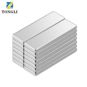 Imán de Bloque Cuadrado de Neodimio NdFeB N52 Superfuerte de 1 mm de Grosor para Uso Industrial Pesado, <span class=keywords><strong>Soldadura</strong></span> y Corte - Product Image 4