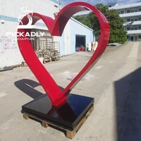 Grande sculpture en acier inoxydable pour l'extérieur, célèbre cœur d'amour rouge, sculpture d'amour en acier inoxydable