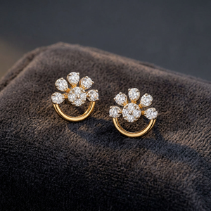 Boucles d'oreilles clous en forme de fleur avec diamants, or massif 18 carats, taille brillant rond, luxe, pour femme, usage quotidien - Product Image 2