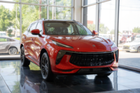 2023 Cina Dongfeng suv mobil otomatis parkir mobil baru T5EVO bensin kecil mobil dengan GCC skylight untuk dijual