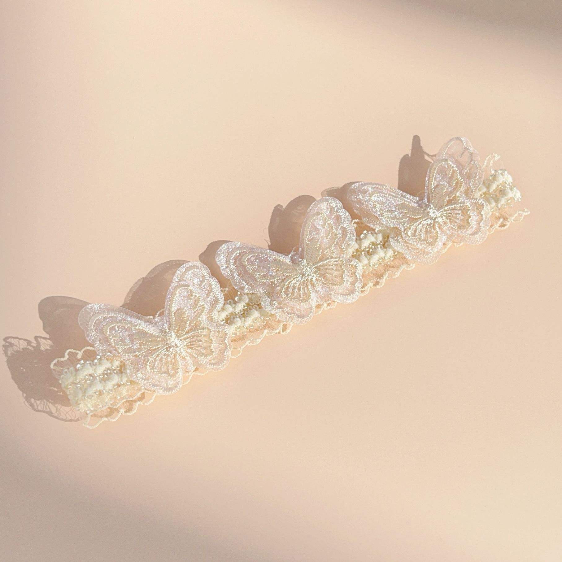 Mb6600 light yellow butterfly