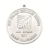 Médaille personnalisée en émail souple, finition or poli, pour champion de pêche, avec ruban rayé, pour tournoi de pêche, offre limitée
