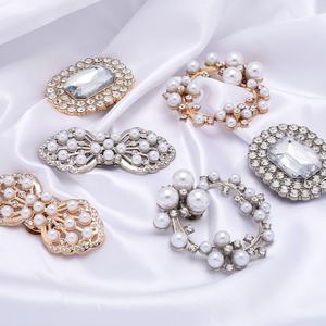 분리형 금속 라인 석 신발 꽃과 버클-샌들 하이힐을 위한 다용도 장식 클립온 액세서리 - Product Image 2