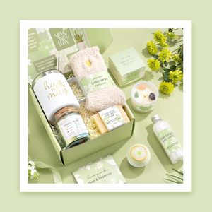 KAMI Cestas de Regalo de Cuidado Personal para Mujeres, 8 Piezas, Regalos Cristianos de Cumpleaños para Mujeres - Product Image 2