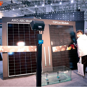 Panneau solaire Aiko 650W N-Type monocristallin TOPCon 182mmx182mm Module photovoltaïque haute efficacité - Product Image 1