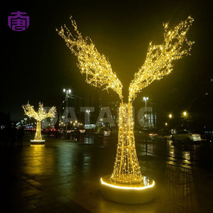 Arbre en cristal artificiel avec éclairage LED pour la décoration de parcs, jardins et événements en extérieur, avec un effet brillant élégant - Product Image 1
