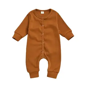 Uzun kollu Unisex yenidoğan bebek prim yürümeye başlayan giysi düz renk bebek düğmesi kız Bodysuit düz nervürlü bebek Romper