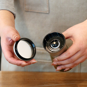 Rỗng <span class=keywords><strong>Jar</strong></span> Sang Trọng Mini Thủy Tinh Nhỏ Của Nhãn Hiệu Tay Gia Vị Muối Và Hạt Tiêu Thép Không Gỉ Kim Loại Gốm Máy Xay Nhà Máy Chai Bộ - Product Image 3