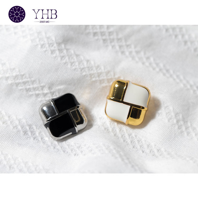 Hot Selling French Vintage Garment Coat Crafts Sewing Accessories Single Hole Square Metal Sewing Shank Buttons