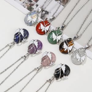 Kalung Liontin Kupu-kupu <span class=keywords><strong>Amethyst</strong></span> Alami, Kalung Batu Buatan Tangan, Perhiasan Elegan untuk Penyembuhan, Hadiah untuk Wanita - Product Image 2