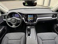 2024 pour Volvo pour V60 Dark Sundeck avec 360 intérieur AWD boîte de vitesses automatique ACC régulateur de vitesse R20 taille des pneus carburant électrique nouveau