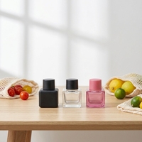 Botol Parfum Kaca Kosong, Botol Mini Isi Ulang dengan Tutup Sekrup untuk Penyimpanan Minyak Esensial Kosmetik