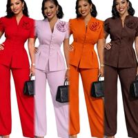 Ensemble tendance pour femmes, nouveau modèle à col en V, ensemble haut à ceinture brodée, pantalon à manches courtes, ensemble deux pièces uni