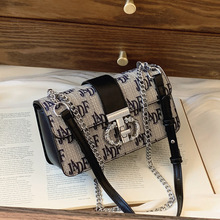 <span class=keywords><strong>Bolso</strong></span> de PU para Mujer, Marca de Diseño de Lujo LY, Texturizado, Estilo Francés, Cadena Cruzada, Combinable con Todo, Cuadrado <span class=keywords><strong>Mediano</strong></span>, de Un Solo Hombro - Product Image 2