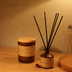 Vela de aromaterapia de flores secas, fragancia de cera de soja, recuerdo de aromaterapia sin llama, juego de botellas difusoras de 50ml, caja de regalo - Product Image 3