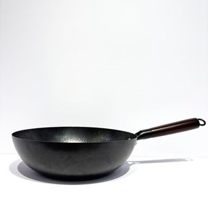 <span class=keywords><strong>Wok</strong></span> de Acero al Carbono Martillado Antiadherente sin Recubrimiento ni Nitruración con Logotipo Personalizado y Mango de Madera, Ollas de Cocina, Sartén - Product Image 2